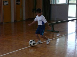 ジャンルカ ヴィアリ 悪石島小中学校