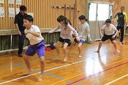 R８悪石島学園職員-080414体力テスト-77110603694.jpg