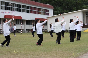 運動会1011 ブログ用　婦人踊り.jpg