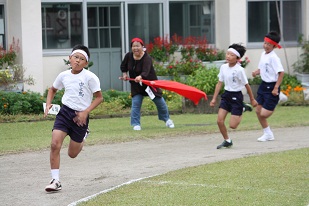 運動会1011 ブログ用　短距離走２.jpg